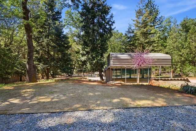 5689 Maywood Dr, Foresthill, CA 95631