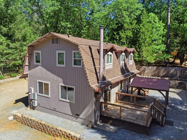 5689 Maywood Dr, Foresthill, CA 95631