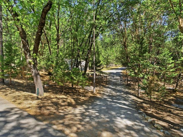 5689 Maywood Dr, Foresthill, CA 95631