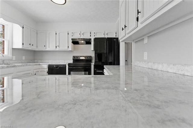 1870 Pope Lane, Kernersville, NC 27284