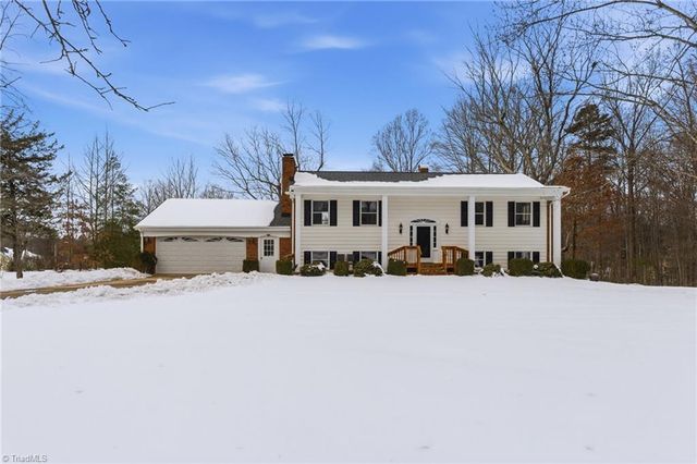 1870 Pope Lane, Kernersville, NC 27284