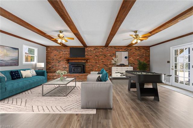 1870 Pope Lane, Kernersville, NC 27284