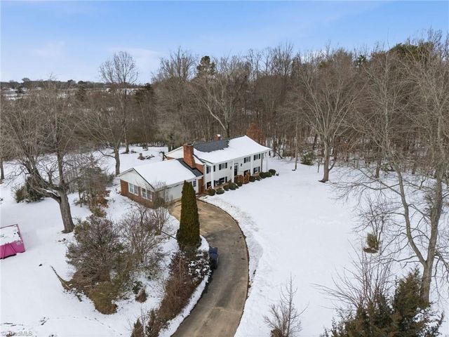 1870 Pope Lane, Kernersville, NC 27284