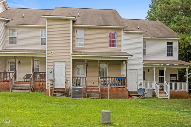120 Blackthorne Court, Clayton, NC 27520
