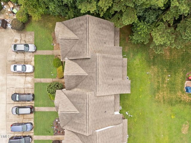 120 Blackthorne Court, Clayton, NC 27520