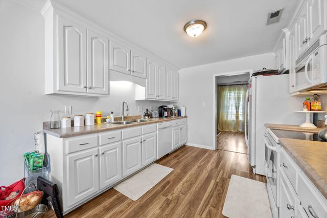120 Blackthorne Court, Clayton, NC 27520