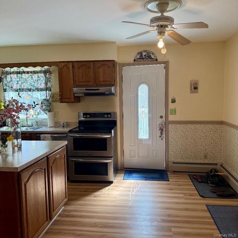 248 Huckleberry Turnpike, Wallkill, NY 12589