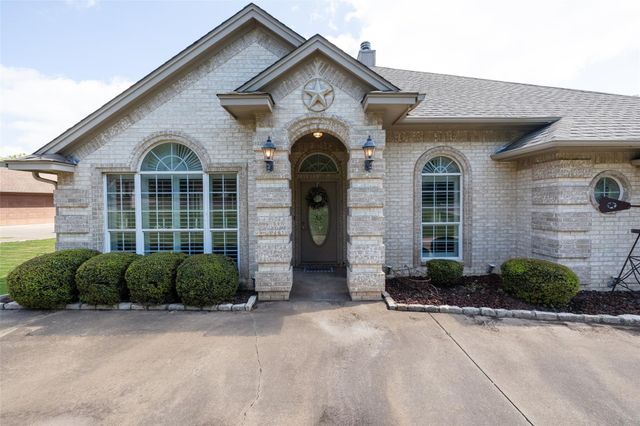 8110 Ravenswood Road, Granbury, TX 76049