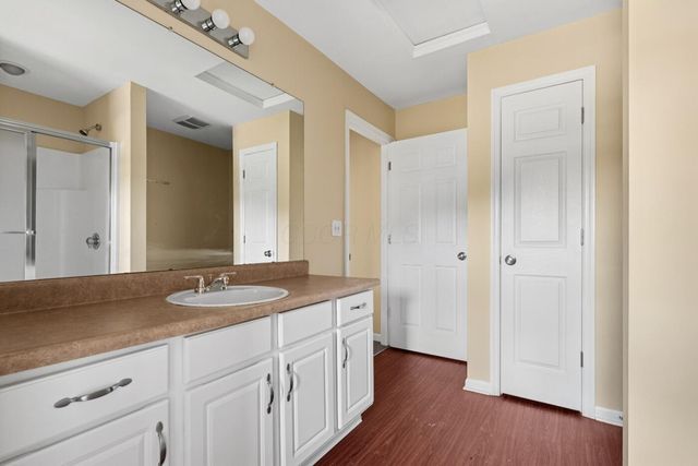 5596 Autumn Chase Drive, Columbus, OH 43232