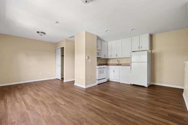 5596 Autumn Chase Drive, Columbus, OH 43232