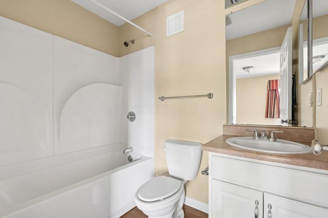5596 Autumn Chase Drive, Columbus, OH 43232