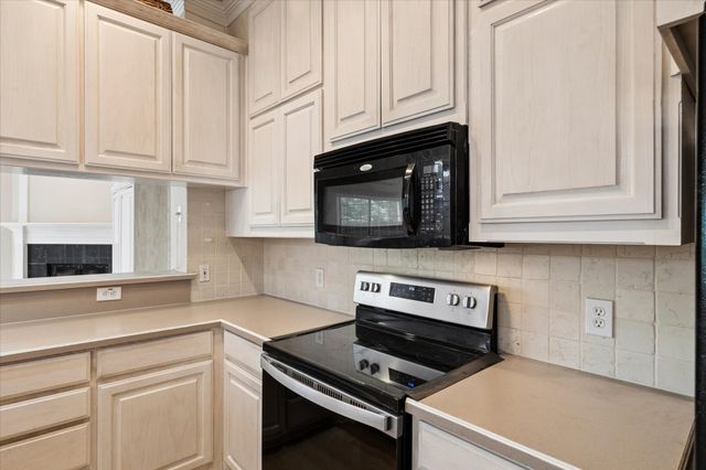 535 Lochngreen Trail, Arlington, TX 76012