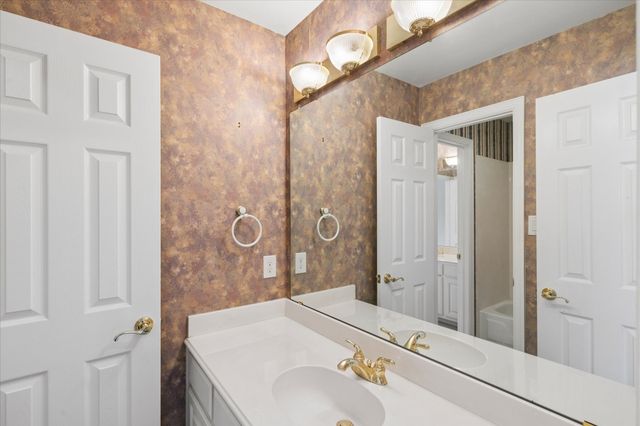 535 Lochngreen Trail, Arlington, TX 76012