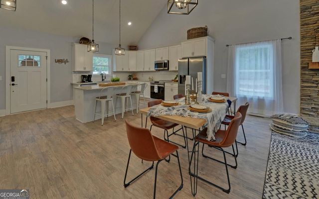 322 Paradise Point Road, Hartwell, GA 30643