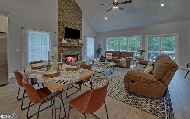 322 Paradise Point Road, Hartwell, GA 30643