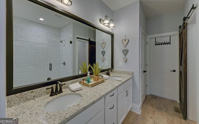 322 Paradise Point Road, Hartwell, GA 30643