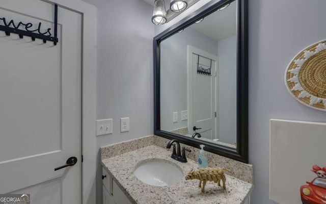 322 Paradise Point Road, Hartwell, GA 30643