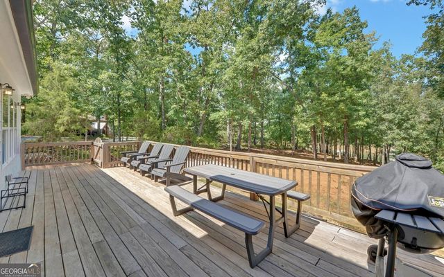 322 Paradise Point Road, Hartwell, GA 30643