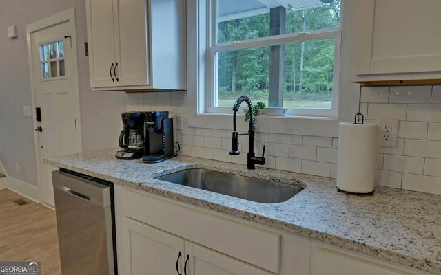 322 Paradise Point Road, Hartwell, GA 30643