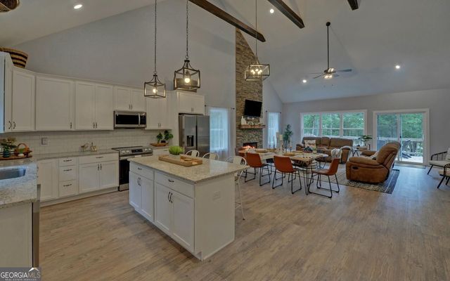 322 Paradise Point Road, Hartwell, GA 30643