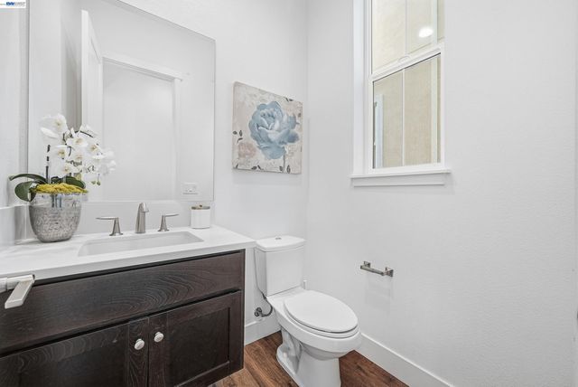 37645 Bay Crest Rd, Newark, CA 94560