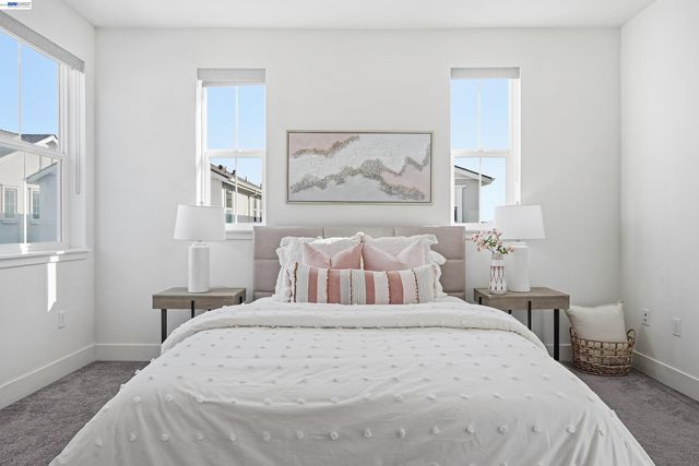 37645 Bay Crest Rd, Newark, CA 94560