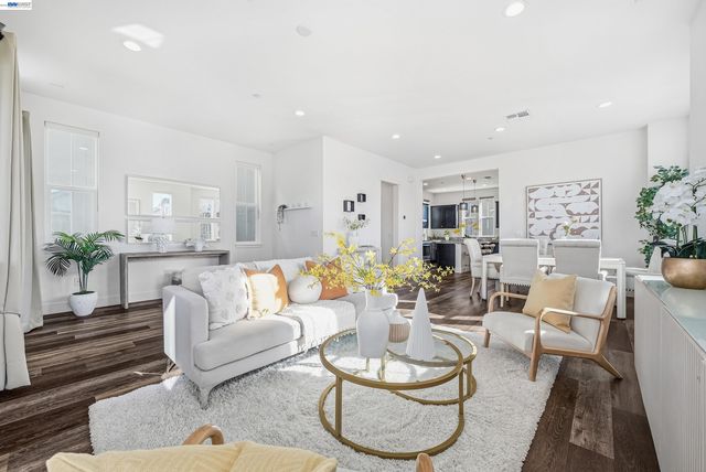 37645 Bay Crest Rd, Newark, CA 94560