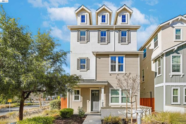 37645 Bay Crest Rd, Newark, CA 94560