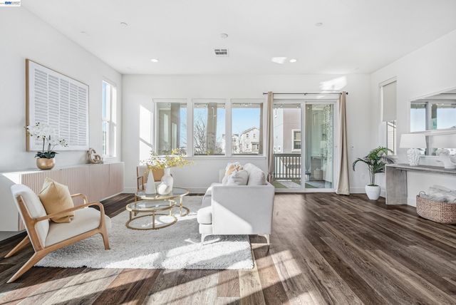 37645 Bay Crest Rd, Newark, CA 94560