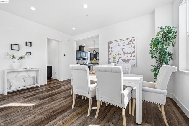 37645 Bay Crest Rd, Newark, CA 94560