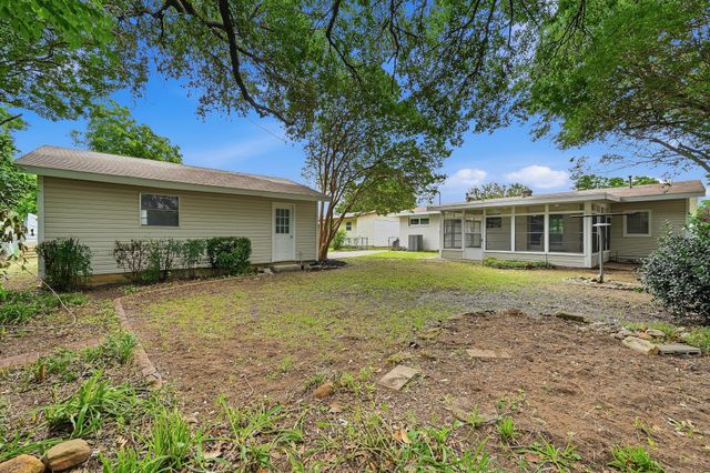 716 Pine Street, Hurst, TX 76053