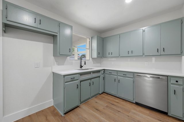 716 Pine Street, Hurst, TX 76053