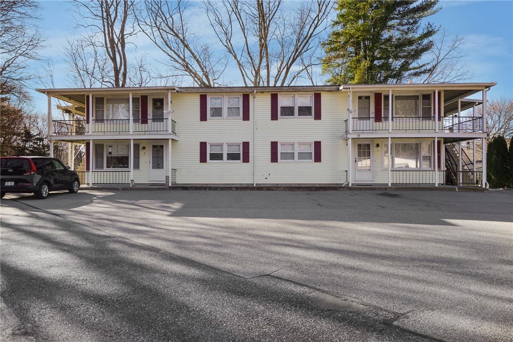 35 West Wrentham Road 3, Cumberland, RI 02864
