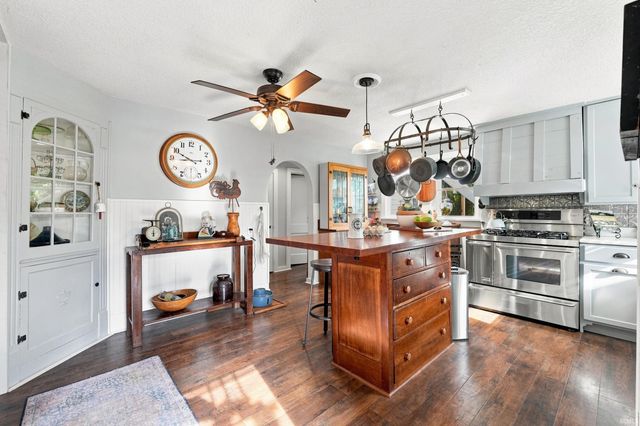 2327 County Road 66 Road, Auburn, IN 46706