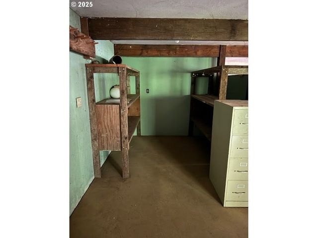 57235 HARLOCKER HILL Rd, Coquille, OR 97423