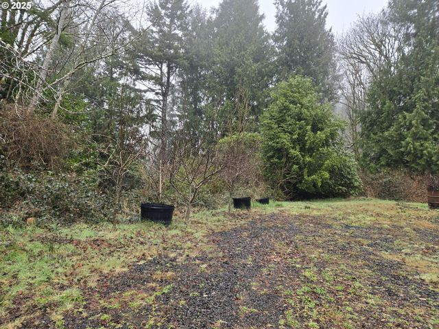 57235 HARLOCKER HILL Rd, Coquille, OR 97423