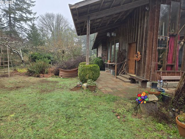 57235 HARLOCKER HILL Rd, Coquille, OR 97423
