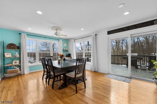 6 Flora Ave, Hopatcong Boro, NJ 07874