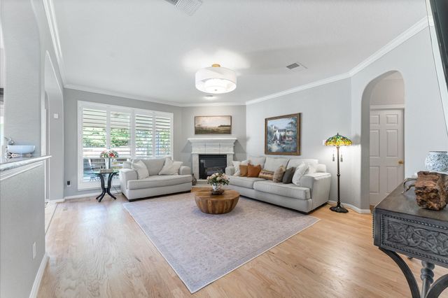 13735 Greenwood Manor Drive, Cypress, TX 77429