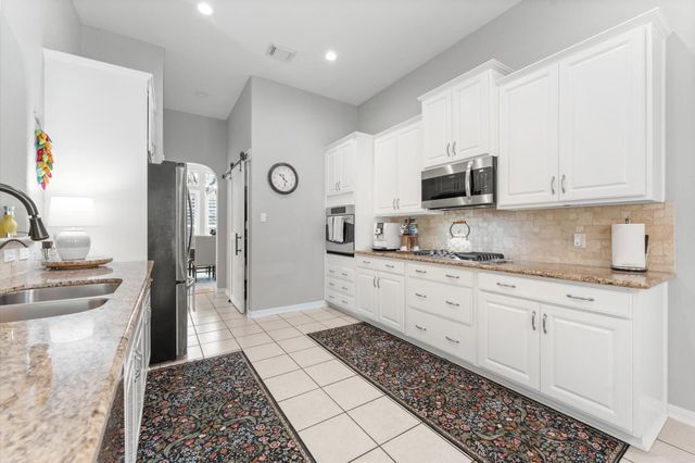 13735 Greenwood Manor Drive, Cypress, TX 77429