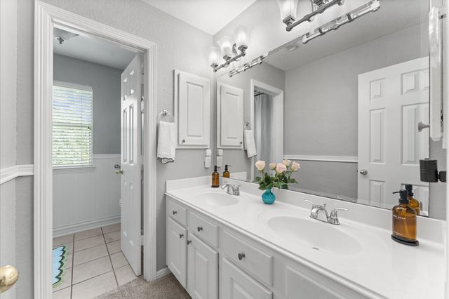 13735 Greenwood Manor Drive, Cypress, TX 77429