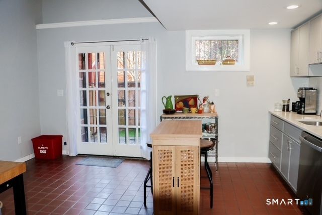 73 Imlay Street 73, Hartford, CT 06105