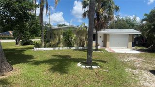2401 Hunter TER, Fort Myers, FL 33901