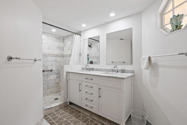 213 Seabreeze Circle, Jupiter, FL 33477