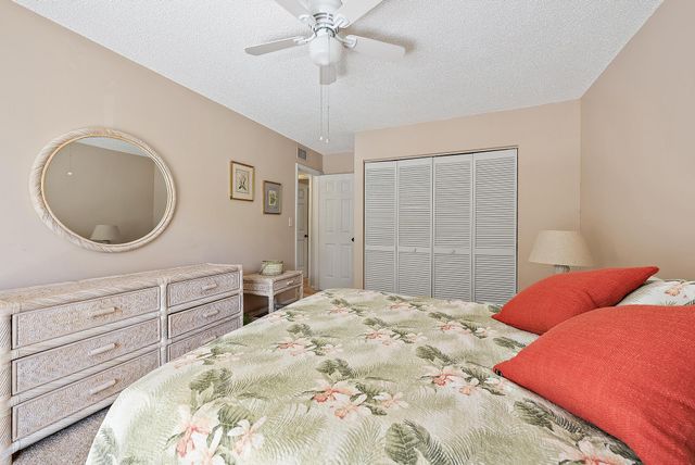 213 Seabreeze Circle, Jupiter, FL 33477