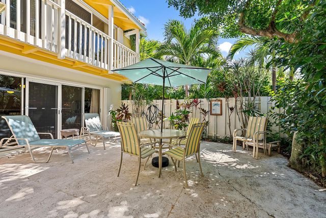 213 Seabreeze Circle, Jupiter, FL 33477