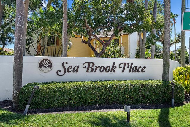 213 Seabreeze Circle, Jupiter, FL 33477