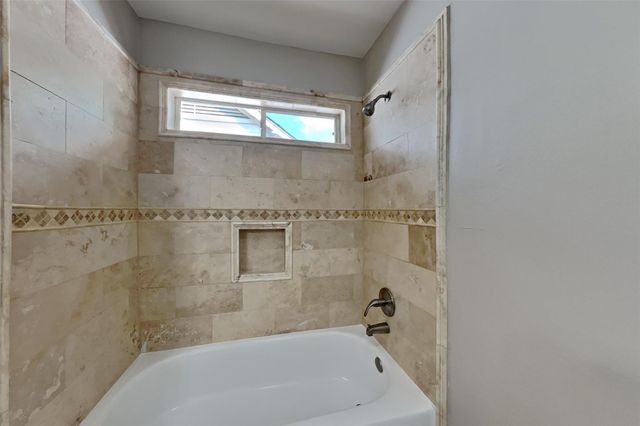 19502 Water Point Trail, Humble, TX 77346