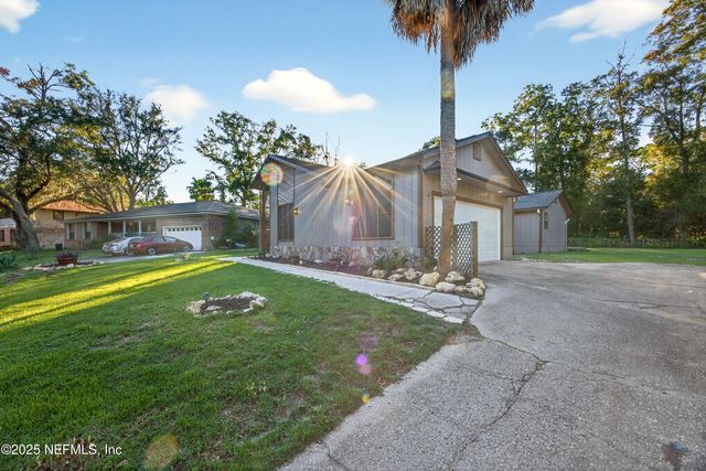 2216 KENSINGTON Lane, Orange Park, FL 32073