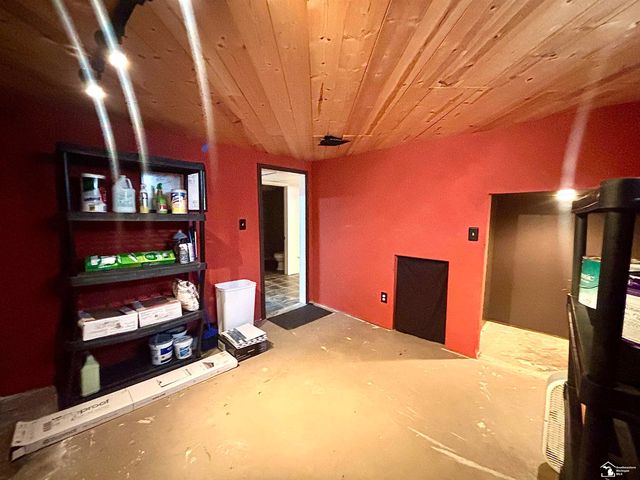 13506 Longtin Street, Southgate, MI 48195